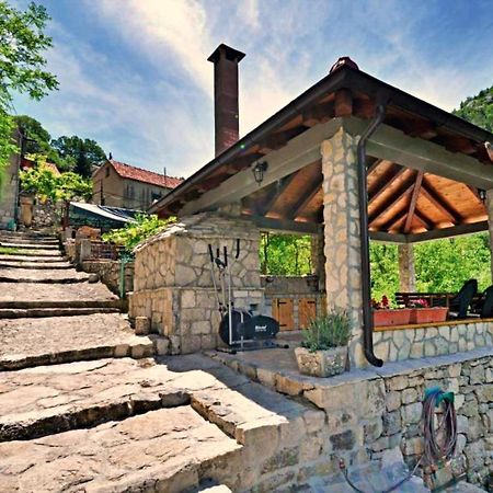 Holiday Home With A Private Pool Podspilje  Extérieur photo