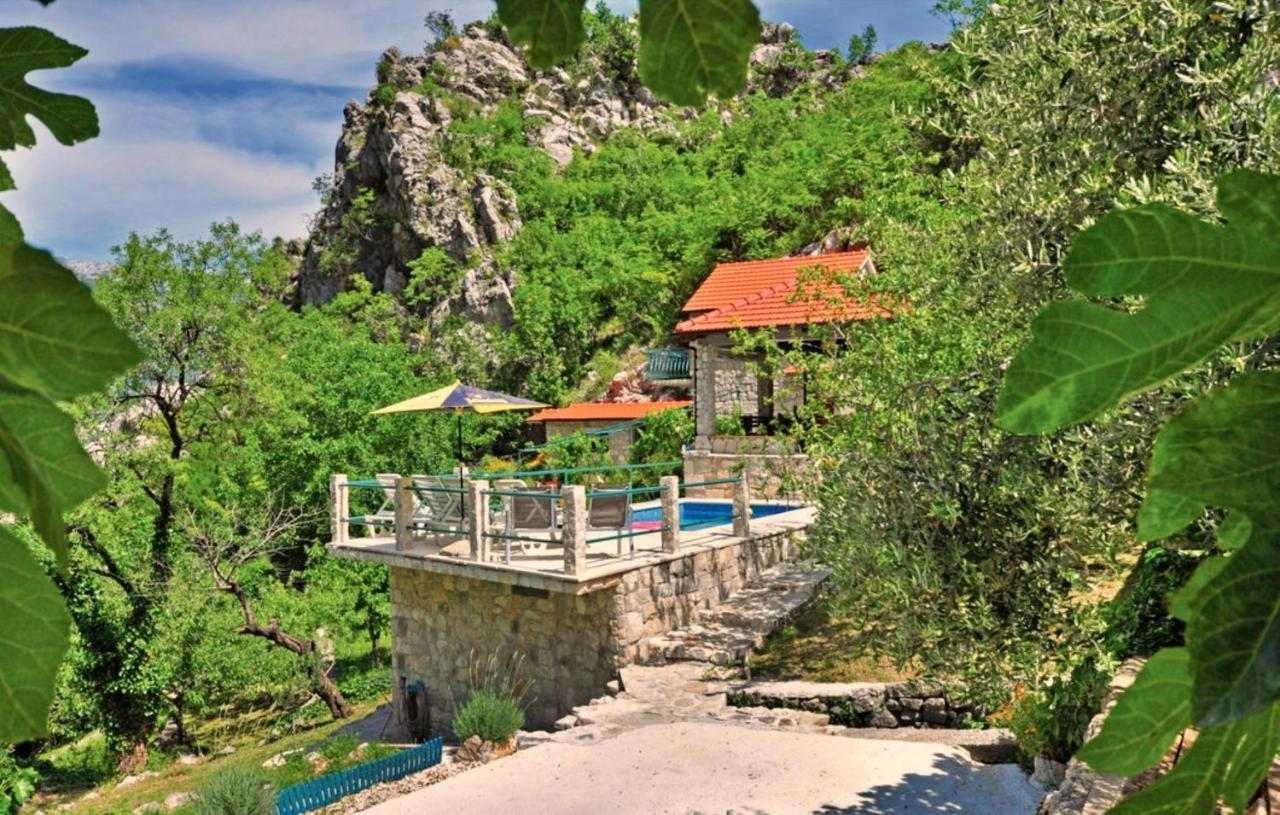 Holiday Home With A Private Pool Podspilje  Extérieur photo