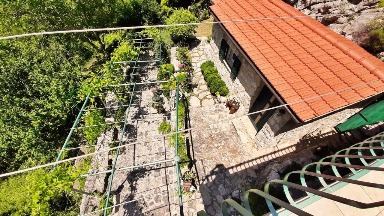 Holiday Home With A Private Pool Podspilje  Extérieur photo