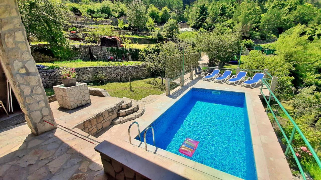 Holiday Home With A Private Pool Podspilje  Extérieur photo