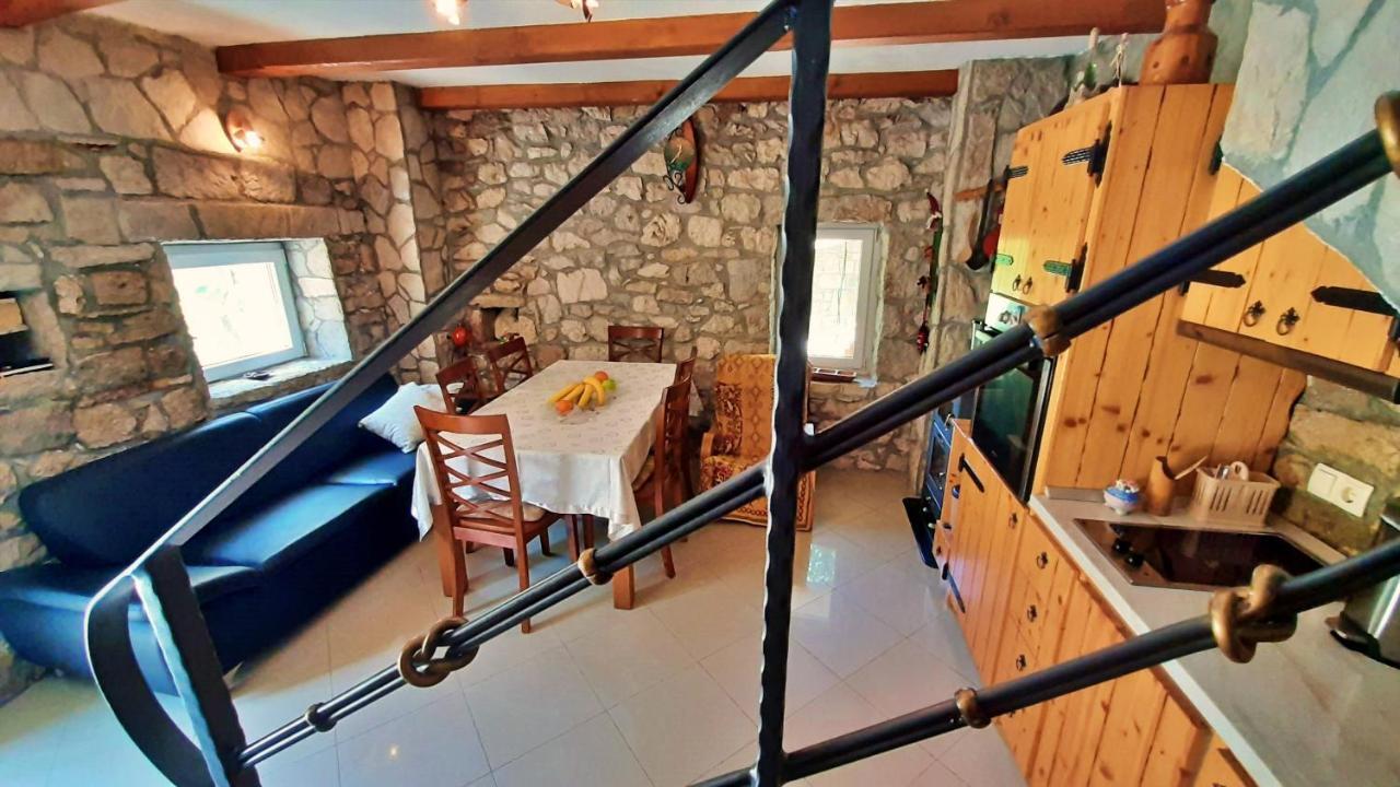 Holiday Home With A Private Pool Podspilje  Extérieur photo