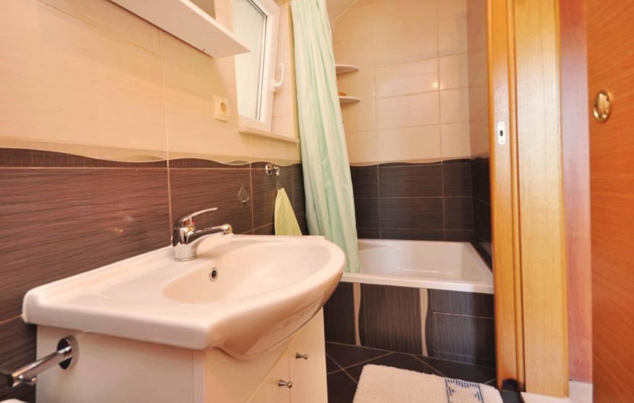 Holiday Home With A Private Pool Podspilje  Extérieur photo